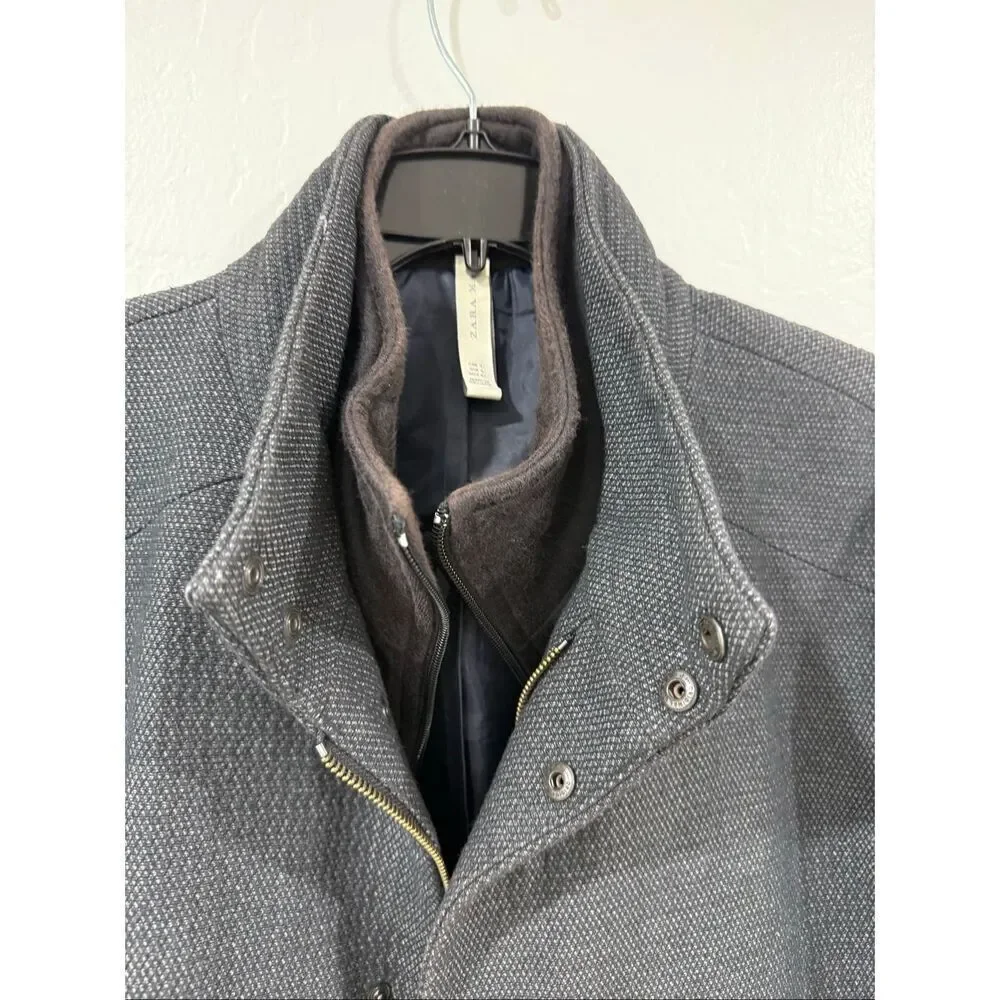 Zara Men’s Long Gray Coat Large